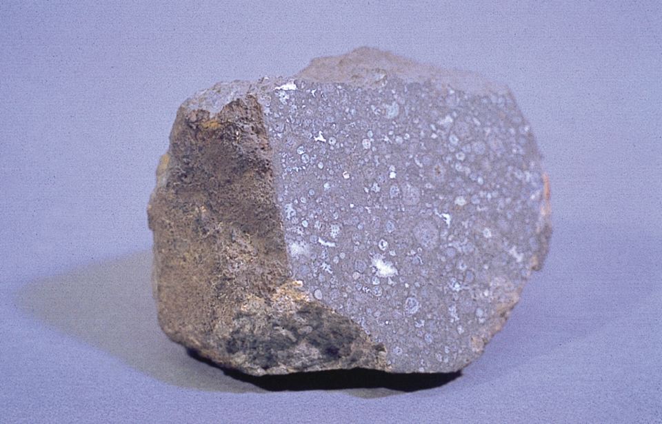 ☆美しいブラック炭素質コンドライトNWA 6368隕石 標本 - alfahidro.com.br
