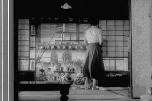 a scene from Tokyo Story